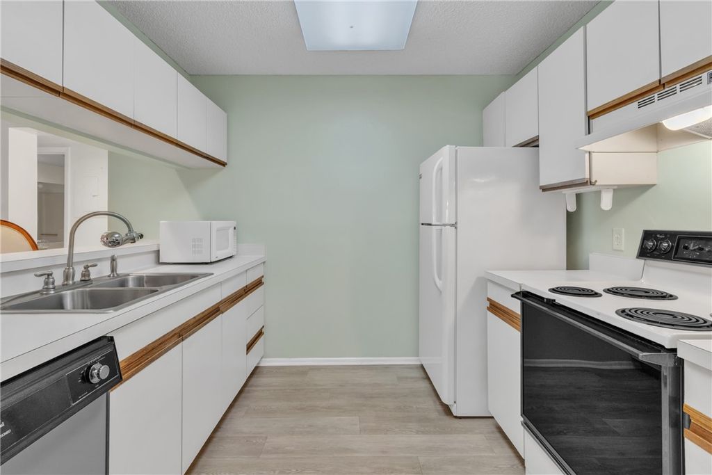 3 Plantation Drive 103, Vero Beach, FL 32966