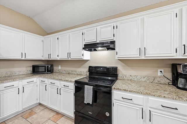 4426 Hanover Street, Grand Prairie, TX 75052