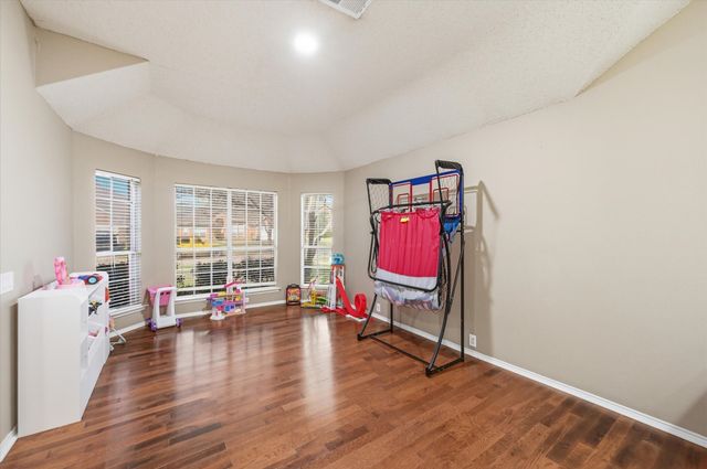 4426 Hanover Street, Grand Prairie, TX 75052