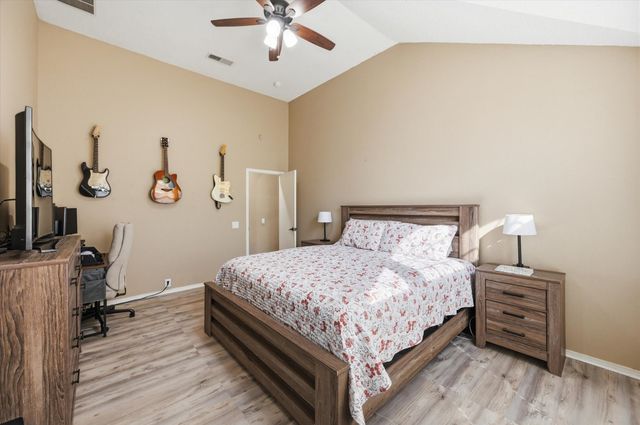 4426 Hanover Street, Grand Prairie, TX 75052