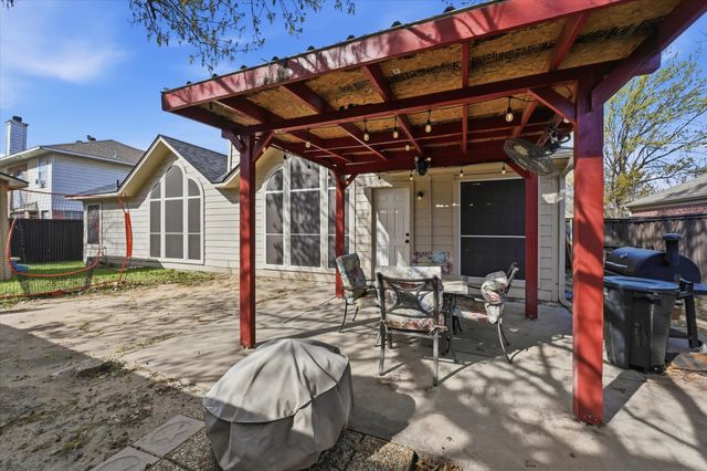 4426 Hanover Street, Grand Prairie, TX 75052