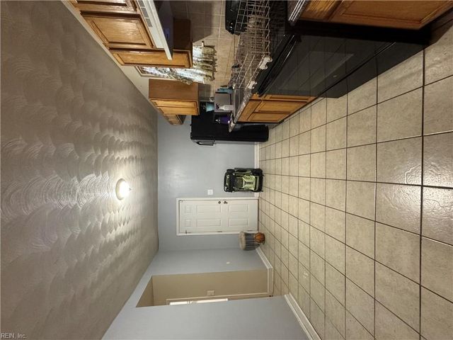 2424 West AVE, Norfolk, VA 23504