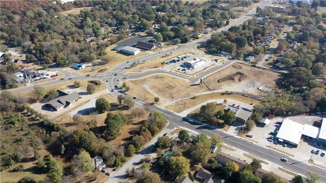 1009 S Happy Hollow Road, Fayetteville, AR 72701