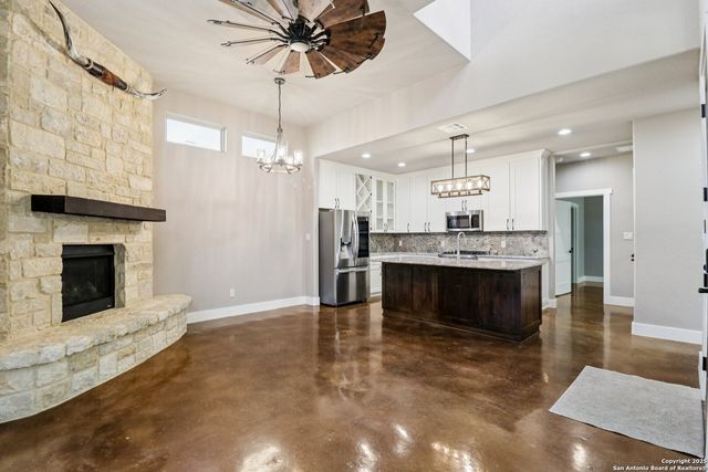 1704 Gruene Vineyard, New Braunfels, TX 78130