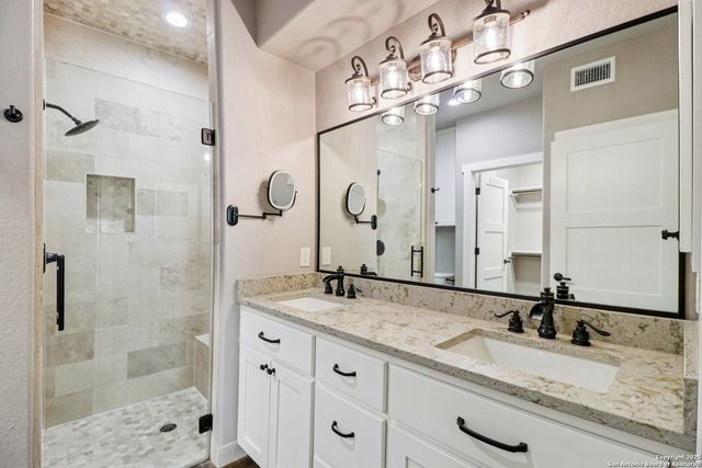 1704 Gruene Vineyard, New Braunfels, TX 78130