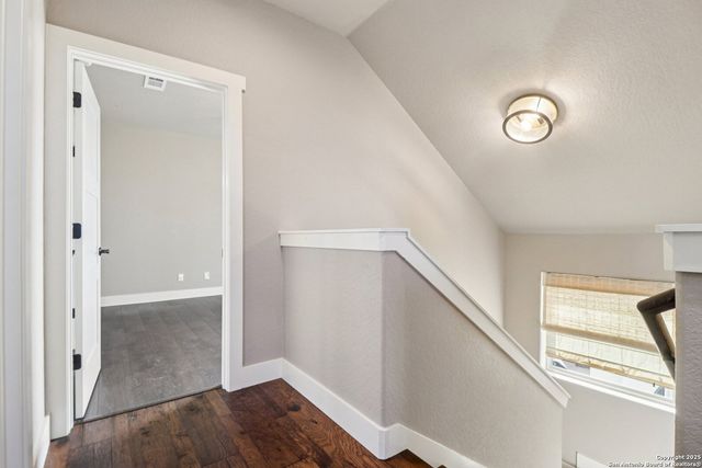 1704 Gruene Vineyard, New Braunfels, TX 78130