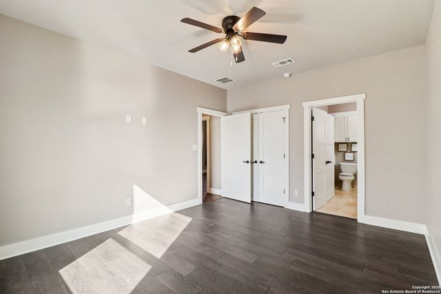 1704 Gruene Vineyard, New Braunfels, TX 78130