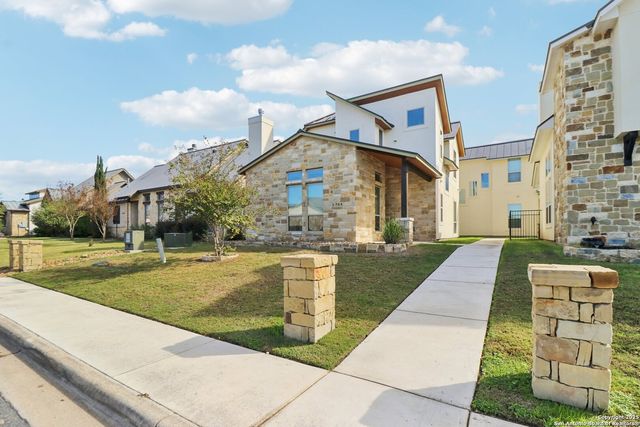 1704 Gruene Vineyard, New Braunfels, TX 78130