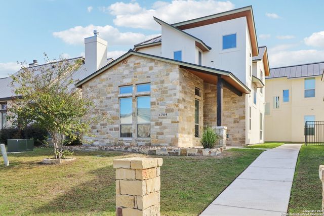 1704 Gruene Vineyard, New Braunfels, TX 78130