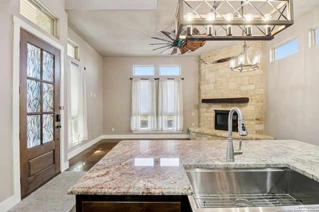 1704 Gruene Vineyard, New Braunfels, TX 78130
