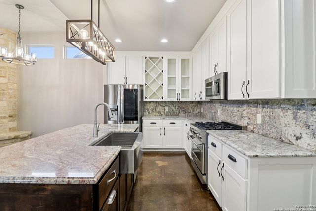 1704 Gruene Vineyard, New Braunfels, TX 78130