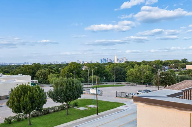 1925 Woodland Heights Place, Dallas, TX 75208