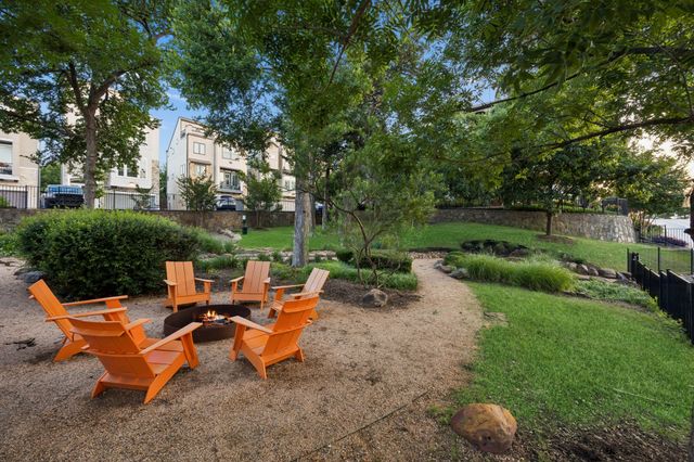 1925 Woodland Heights Place, Dallas, TX 75208