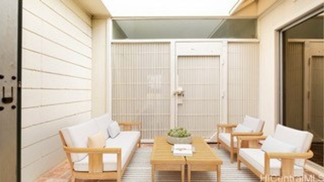 282 Opihikao Way 672, Honolulu, HI 96825