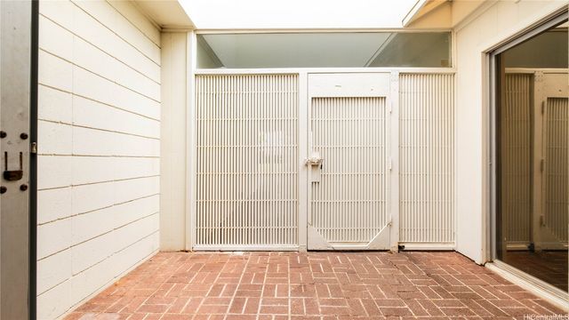 282 Opihikao Way 672, Honolulu, HI 96825