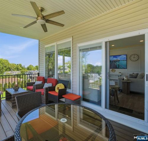 25 Mayfair Place, Clifton, NJ 07013