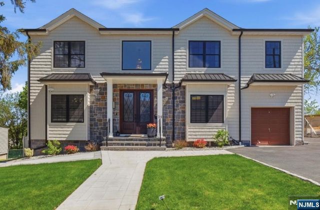 25 Mayfair Place, Clifton, NJ 07013