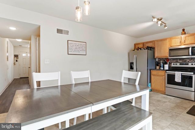 25 PARKVIEW DR, Carlisle, PA 17013