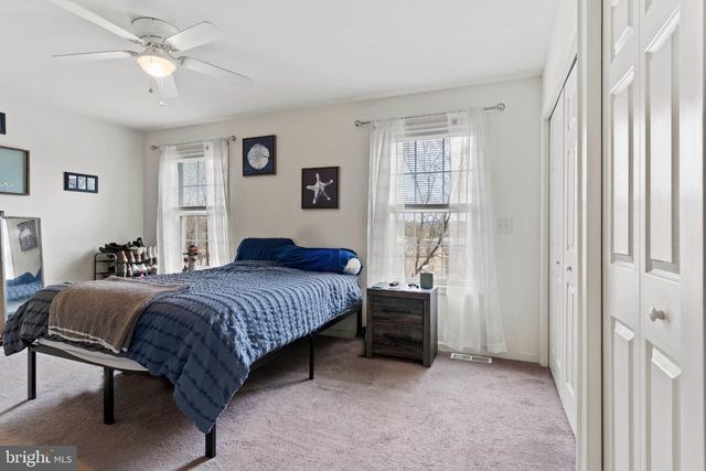 25 PARKVIEW DR, Carlisle, PA 17013