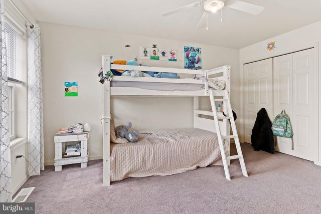 25 PARKVIEW DR, Carlisle, PA 17013