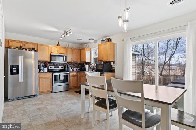 25 PARKVIEW DR, Carlisle, PA 17013