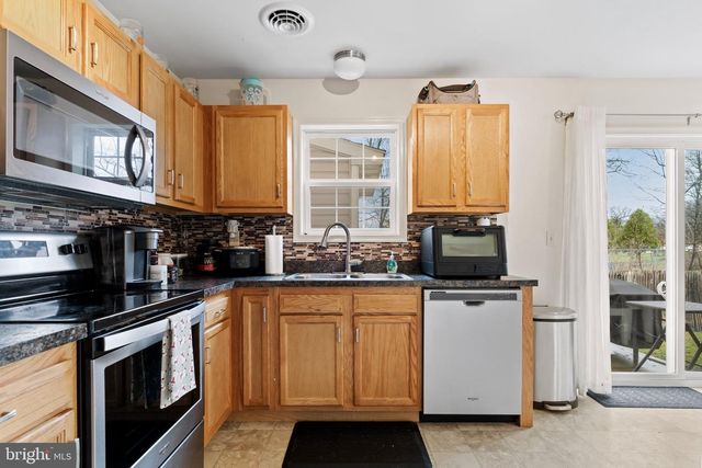 25 PARKVIEW DR, Carlisle, PA 17013