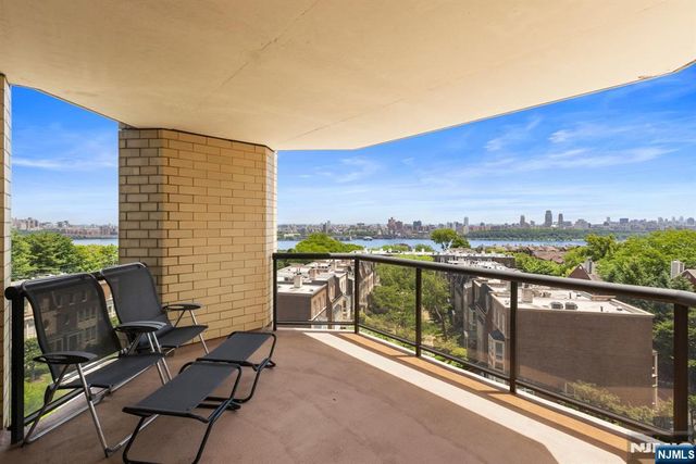 900 Palisade Avenue 6G, Fort Lee, NJ 07024