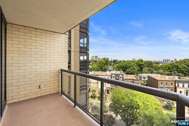 900 Palisade Avenue 6G, Fort Lee, NJ 07024