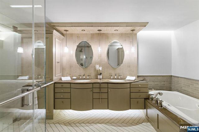 900 Palisade Avenue 6G, Fort Lee, NJ 07024