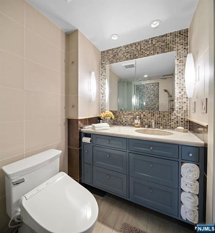 900 Palisade Avenue 6G, Fort Lee, NJ 07024