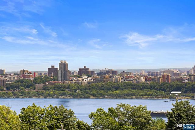 900 Palisade Avenue 6G, Fort Lee, NJ 07024