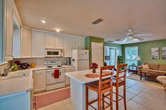 10912 SW 17TH LANE, Gainesville, FL 32607