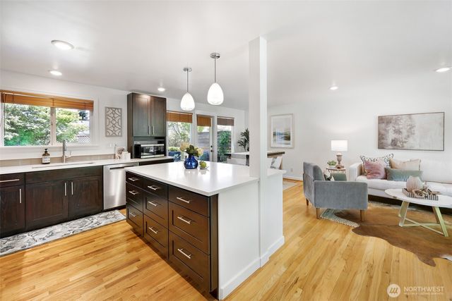 8018 40th Avenue NE, Seattle, WA 98115