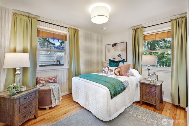 8018 40th Avenue NE, Seattle, WA 98115
