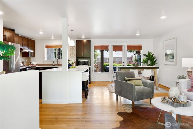 8018 40th Avenue NE, Seattle, WA 98115