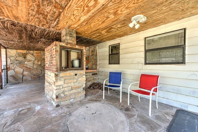 10811 Brady Road, Prairie Grove, AR 75753