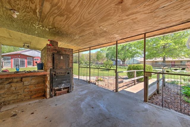 10811 Brady Road, Prairie Grove, AR 75753
