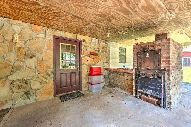 10811 Brady Road, Prairie Grove, AR 75753