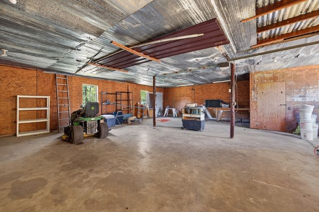 10811 Brady Road, Prairie Grove, AR 75753