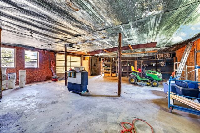 10811 Brady Road, Prairie Grove, AR 75753