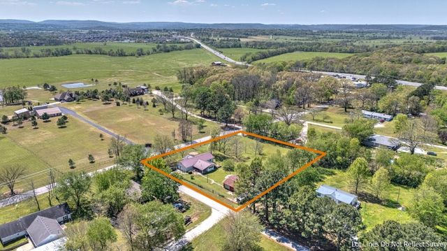 10811 Brady Road, Prairie Grove, AR 75753