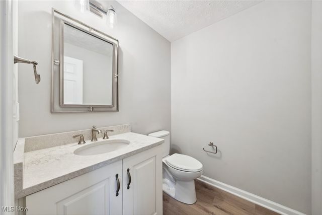 31430 Pier W, Avon Lake, OH 44012