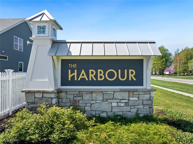 31430 Pier W, Avon Lake, OH 44012