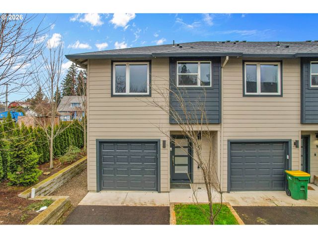 2830 22nd Ave 10, Forest Grove, OR 97116