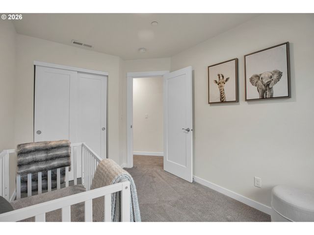 2830 22nd Ave 10, Forest Grove, OR 97116