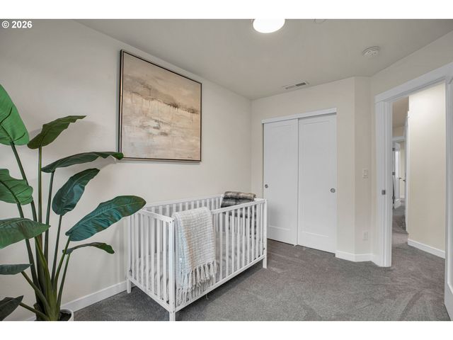 2830 22nd Ave 10, Forest Grove, OR 97116