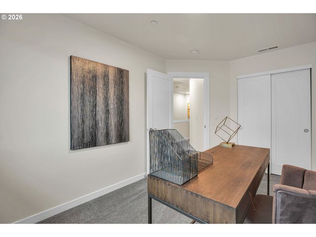 2830 22nd Ave 10, Forest Grove, OR 97116