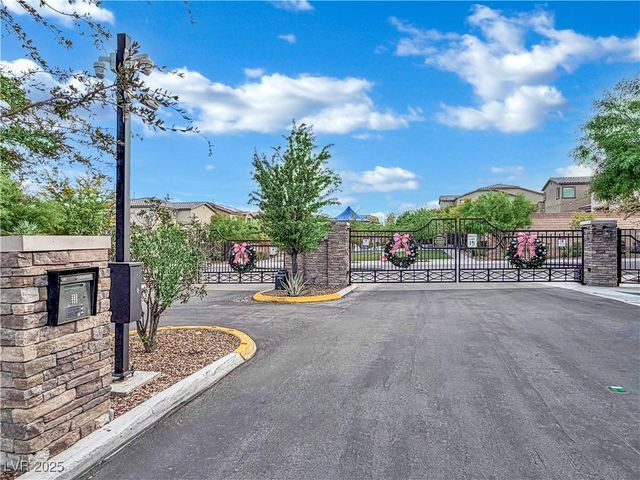 8142 Skye Plum Street, Las Vegas, NV 89166