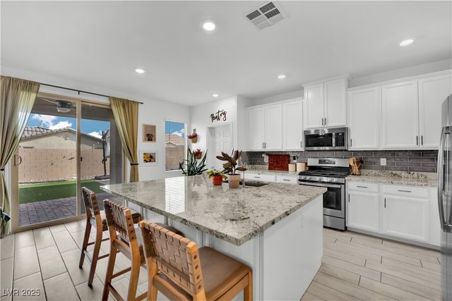 8142 Skye Plum Street, Las Vegas, NV 89166