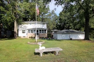 1200 Hillcrest Avenue, Fox River Grove, IL 60021
